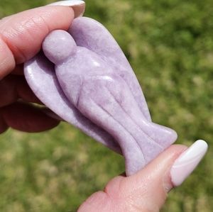 Lepidolite Angel Carving 2"